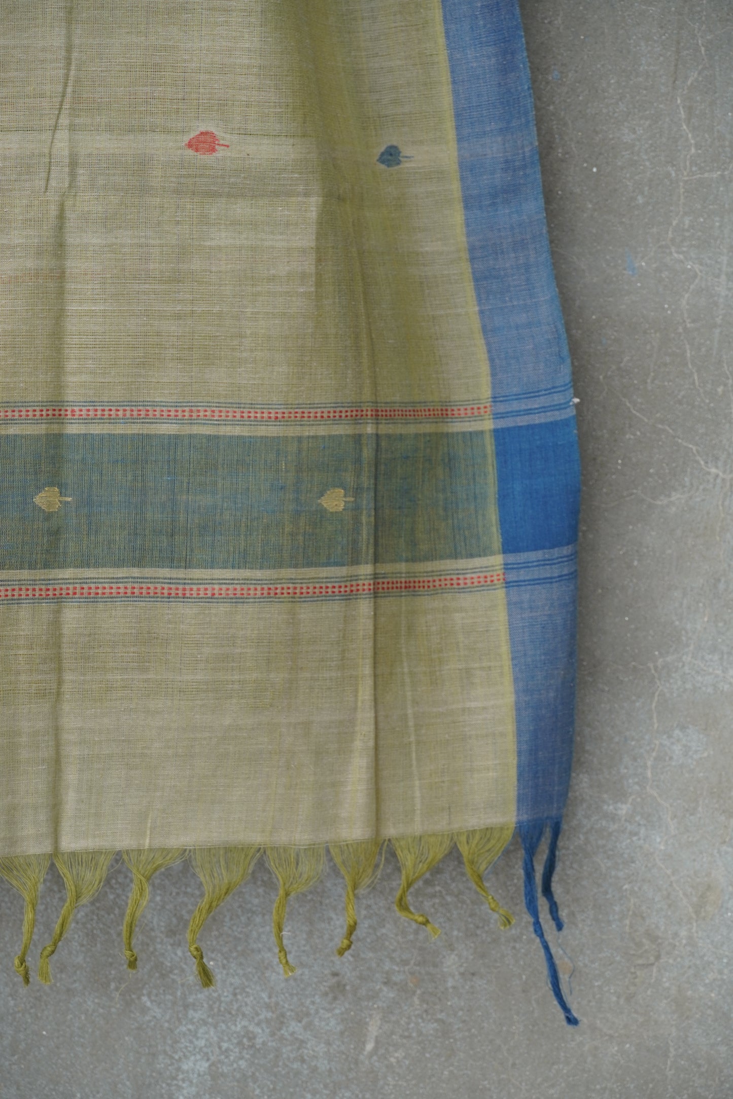 Short Green natural dye cotton handwoven srikakulam jamdani dupatta